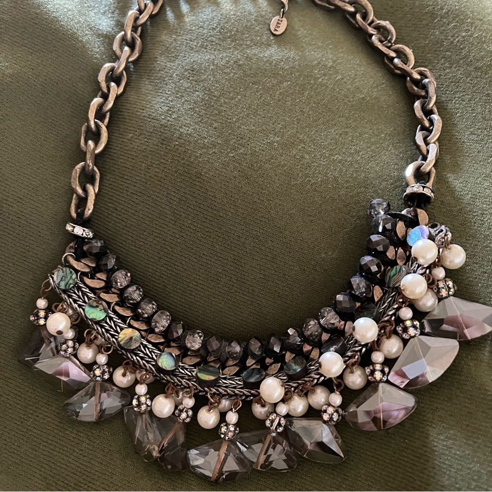 ZARA Vibrant Necklace✨REDUCED✨Holiday Ready
